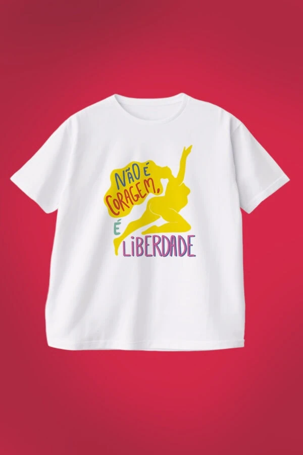 Camiseta Não é Coragem branca, Boxy Fit